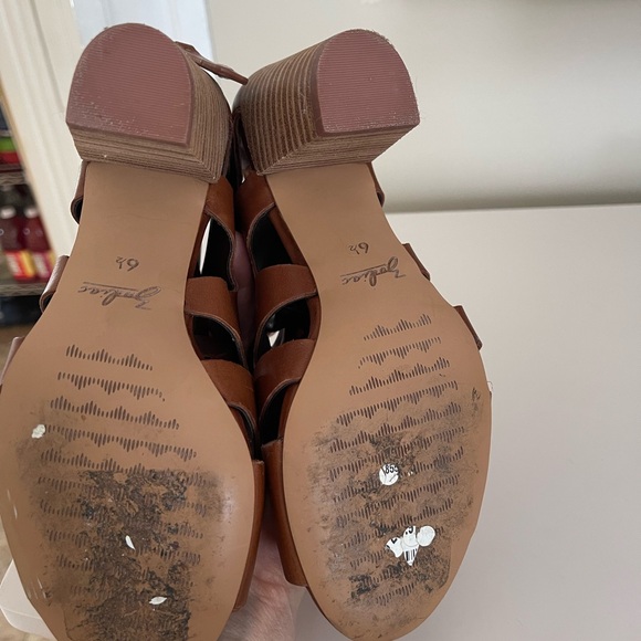 Zodiac brown leather sandals size 6.5. - Picture 6 of 13